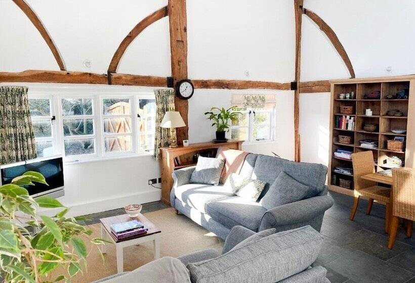 펜션 The Barn Stoaches Farm