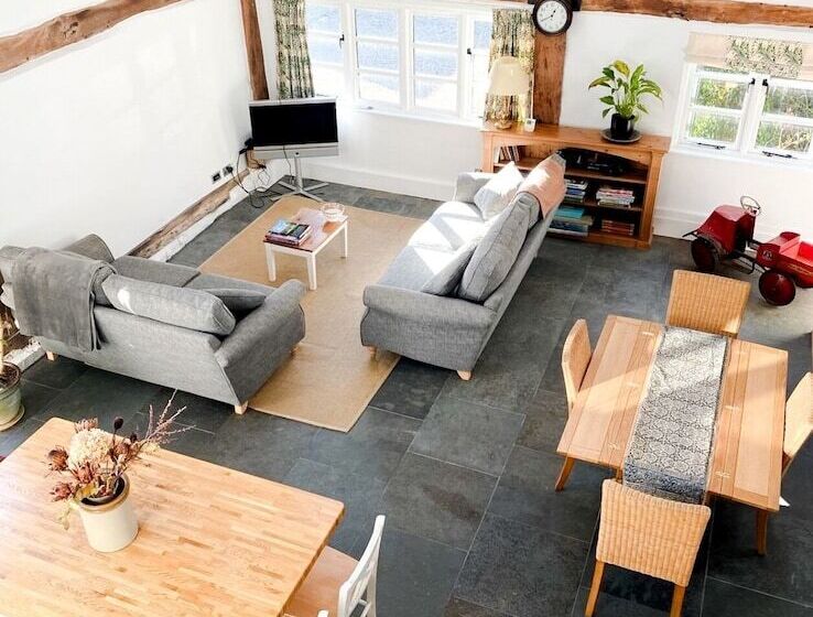 펜션 The Barn Stoaches Farm