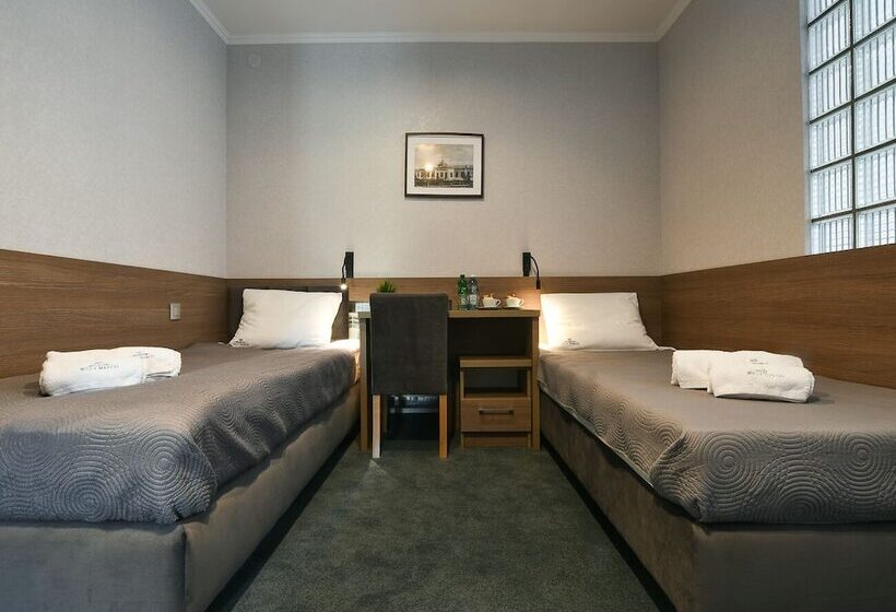 פנסיון Willa Marcel Park