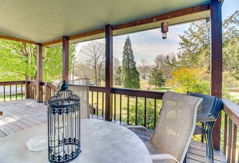 Pet Friendly Byrdstown Cottage W/ Deck & Fire Pit!