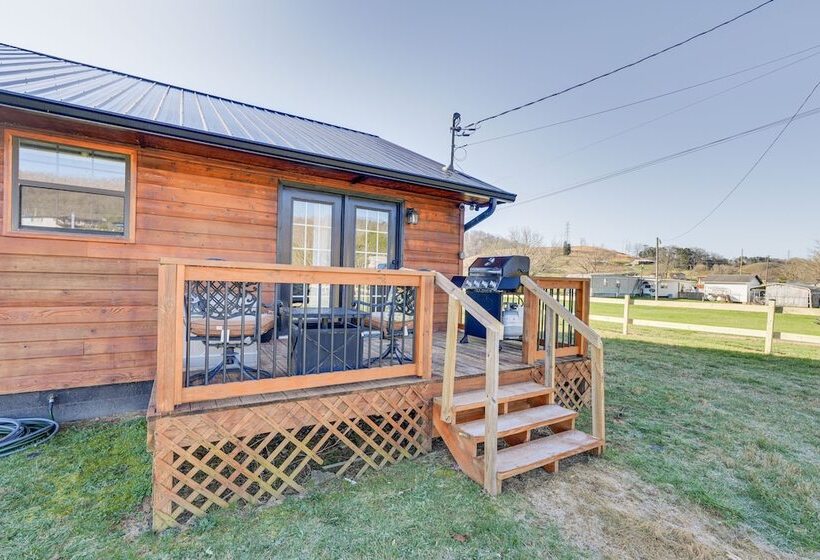 Pet Friendly Countryside Haven Near Cherokee Lake!