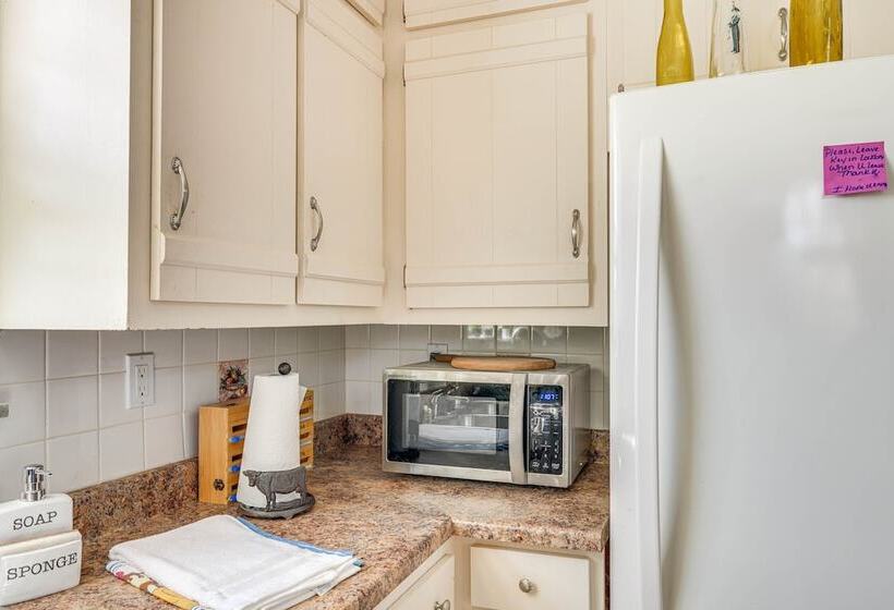 Furnished Deck & Fire Pit: Greeneville Home!