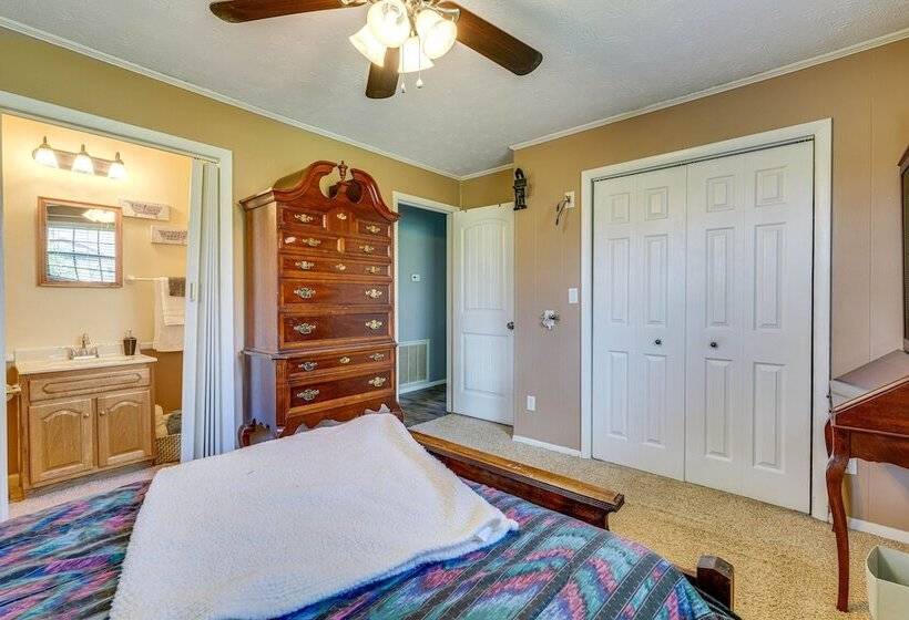 Furnished Deck & Fire Pit: Greeneville Home!