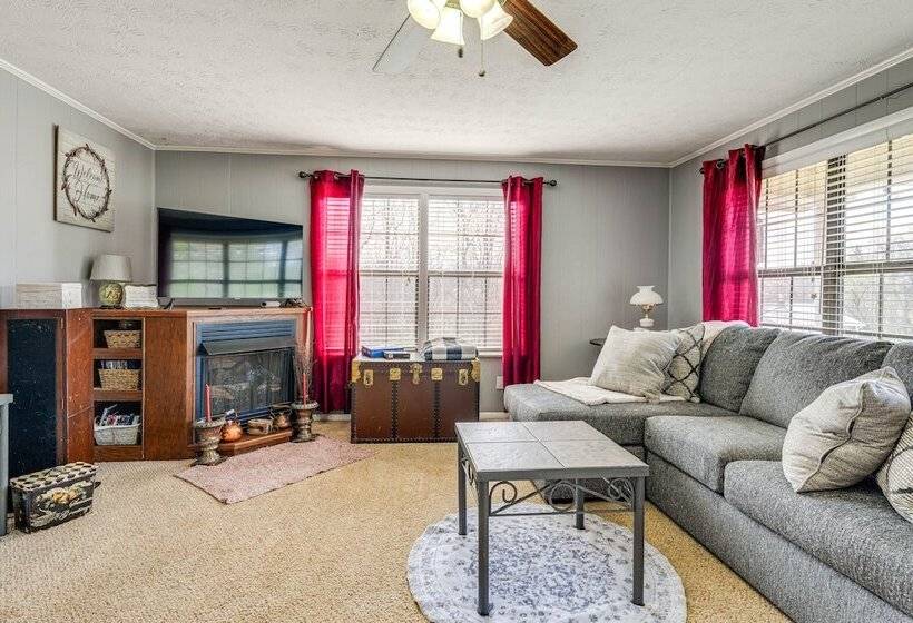 Furnished Deck & Fire Pit: Greeneville Home!