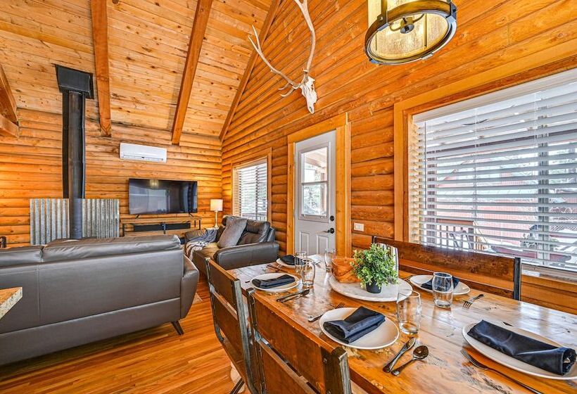Pet Friendly Munds Park Cabin Near Hiking Trails!