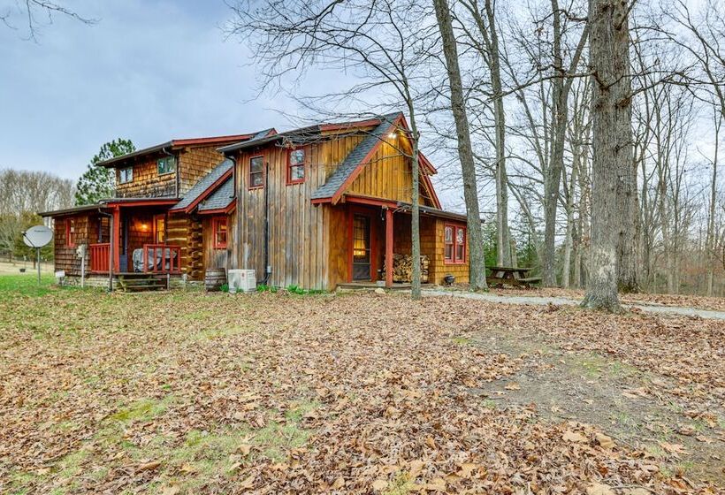Pet Friendly Ohio Cabin W/ Deck, Grill & Fire Pit!