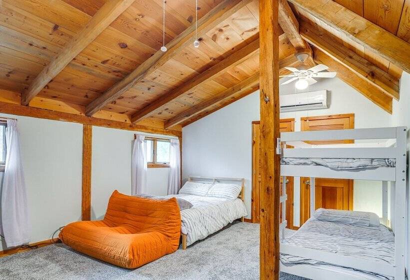 Pet Friendly Ohio Cabin W/ Deck, Grill & Fire Pit!