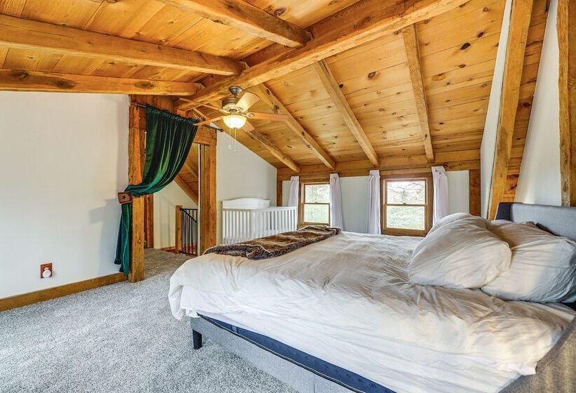 Pet Friendly Ohio Cabin W/ Deck, Grill & Fire Pit!