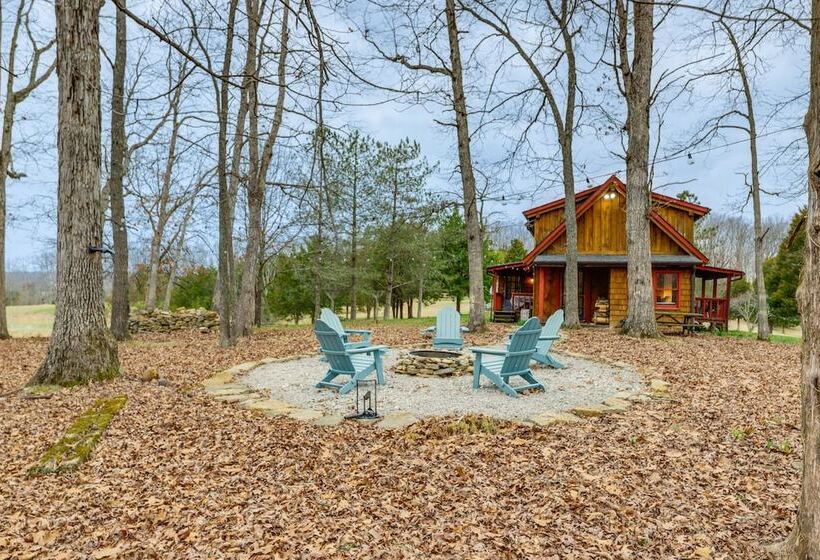 Pet Friendly Ohio Cabin W/ Deck, Grill & Fire Pit!