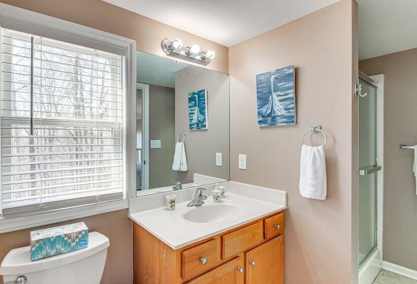 Furnished Deck + Mtn Views: Rutherfordton Home