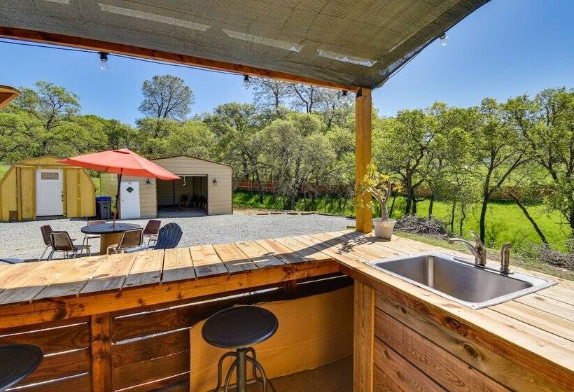 Pet Friendly Valley Springs Retreat W/ Fire Pit!