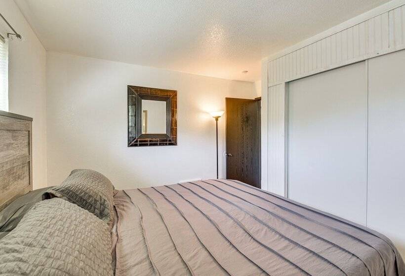 Pet Friendly Valley Springs Retreat W/ Fire Pit!