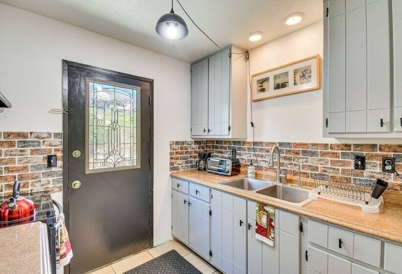 Pet Friendly Valley Springs Retreat W/ Fire Pit!