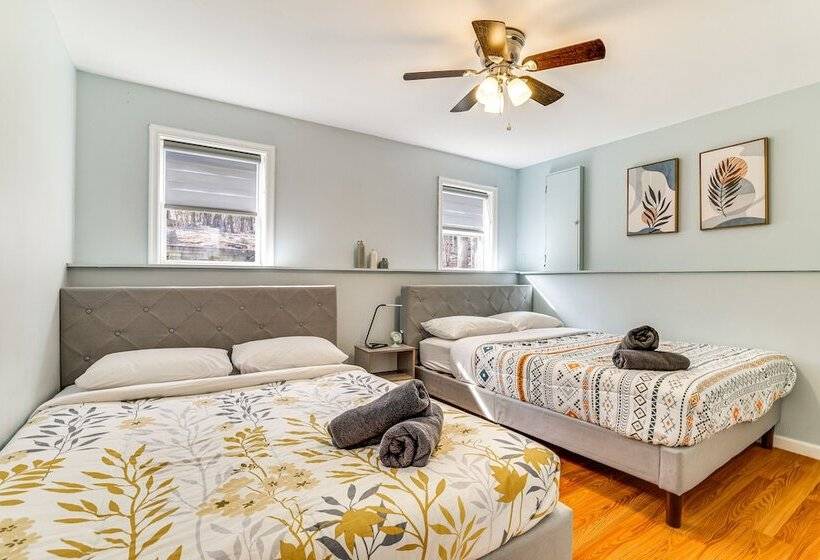 Poconos Home W/ Private Pool, Hot Tub & Sauna!