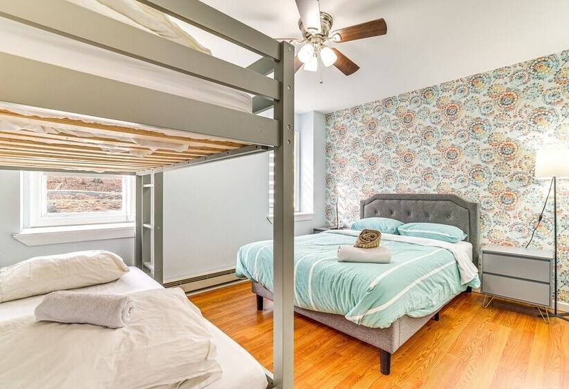 Poconos Home W/ Private Pool, Hot Tub & Sauna!