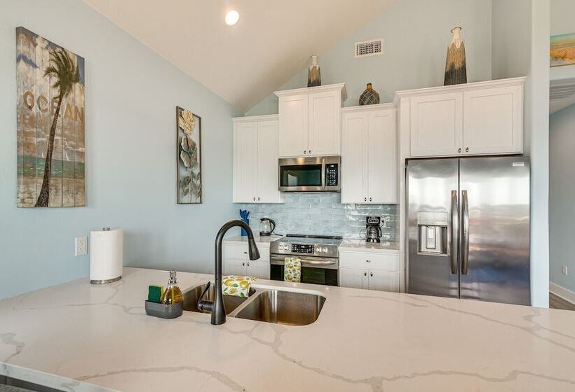 Port Bolivar Beach House W/ Oceanfront Views!