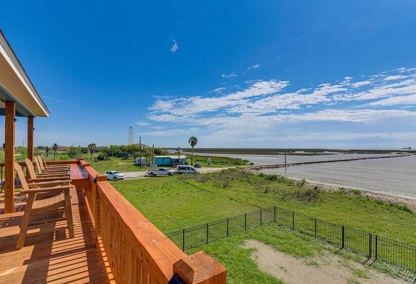 Port Bolivar Beach House W/ Oceanfront Views!