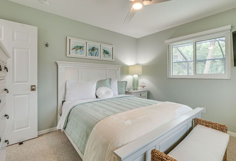 Port Charlotte Retreat W/ Heated Saltwater Pool!