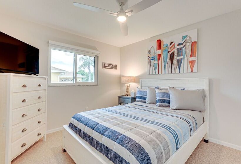 Port Charlotte Retreat W/ Heated Saltwater Pool!