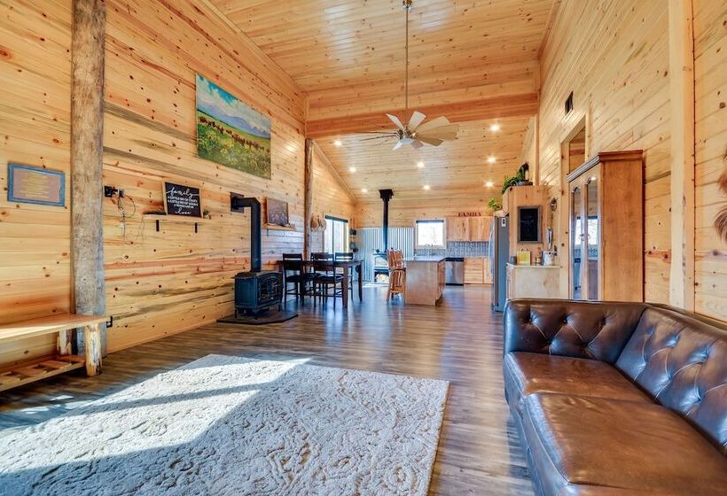 Private Clark Retreat W/ Patio & Mountain Views!