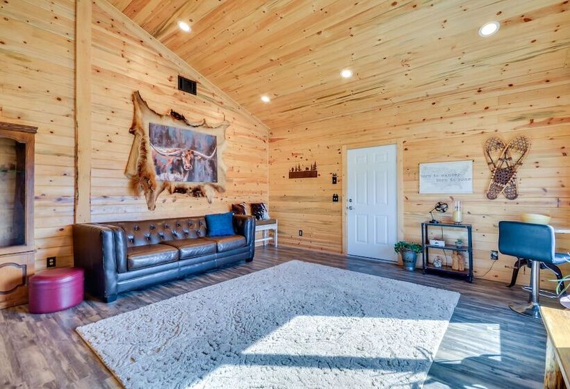 Private Clark Retreat W/ Patio & Mountain Views!