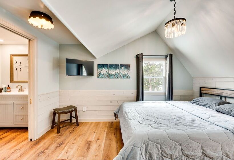 Quiet + Peaceful Home In Allenspark W/ Deck!