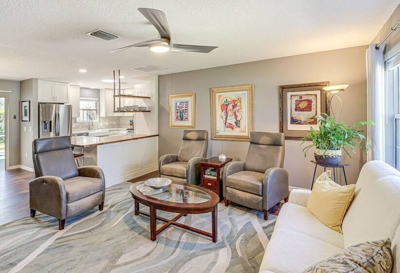 Renovated Home In The Villages W/ Lanai, Golf Cart