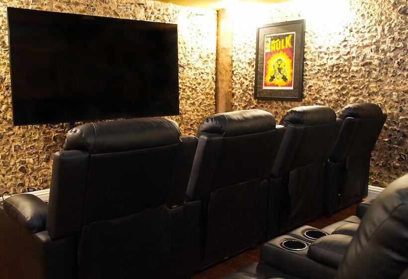 レジデンス Luxury 3 Bed Manor House Hot Tub Cinema Room Skytv