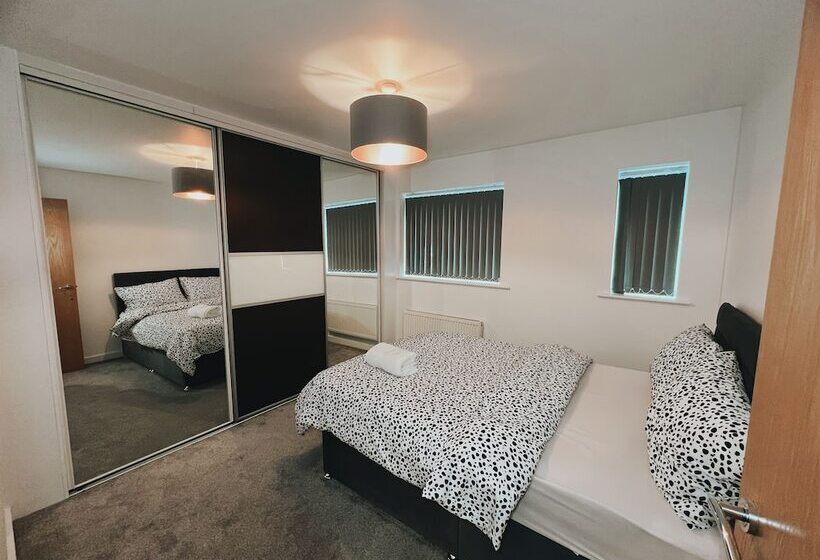 اقامتگاه Oldbury Heritage Hideaway 02!