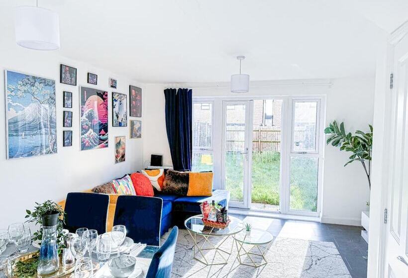 레지던스 3bed House For Contractors/large Group Sleep Upto9