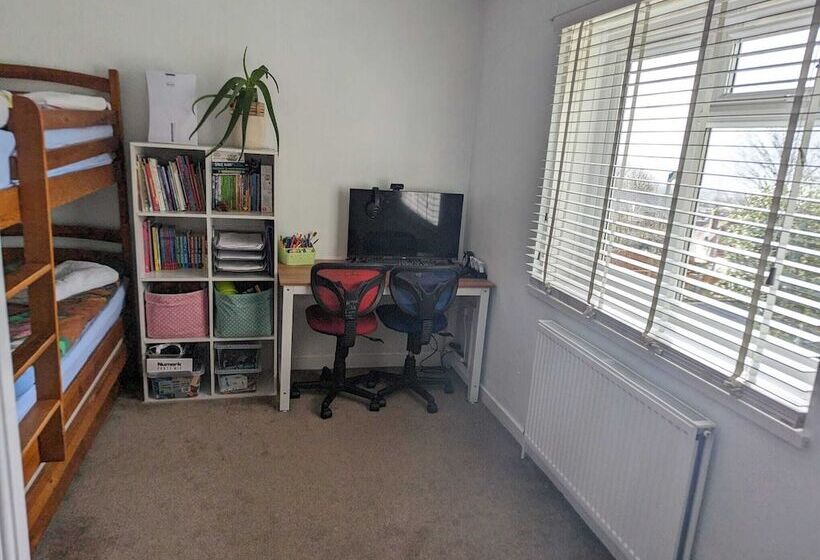 Резиденция Stunning Whole 3bed Seaview/downs National Park