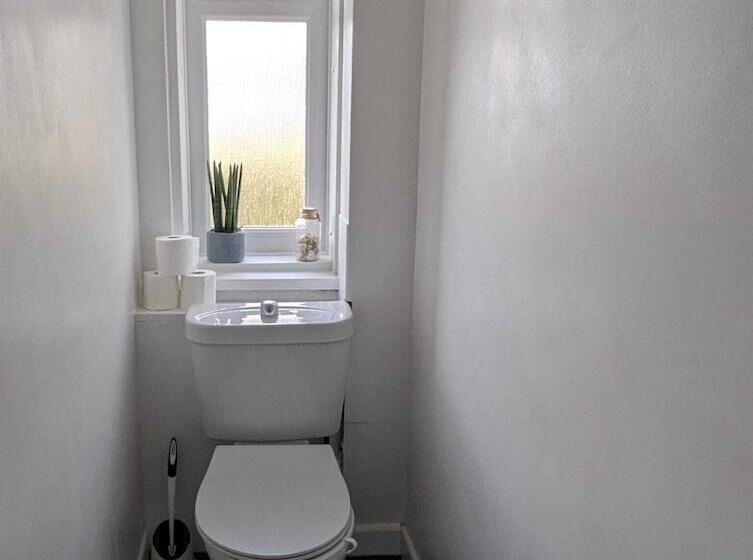 Резиденция Stunning Whole 3bed Seaview/downs National Park