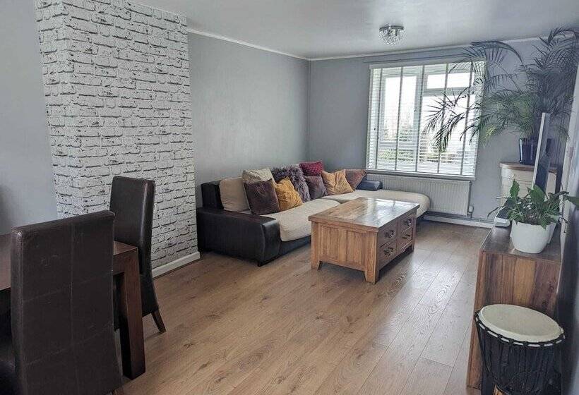 Резиденция Stunning Whole 3bed Seaview/downs National Park