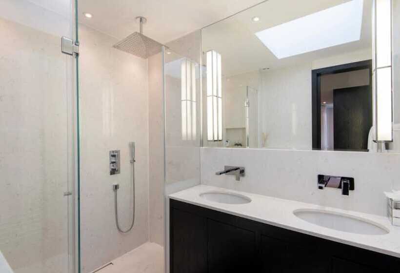 住所 Stunning 5 Bed House In London