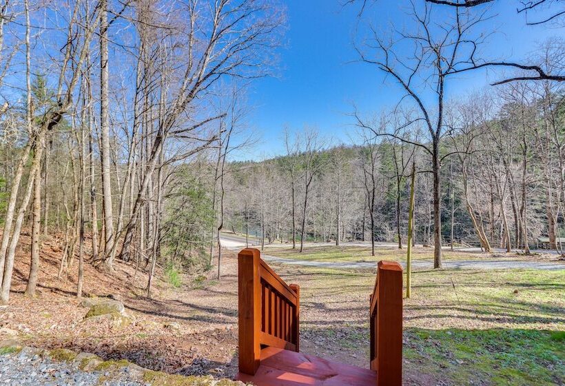 Riverfront Blue Ridge Cabin W/ Private Beach!