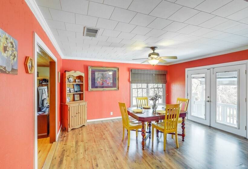 Riverside Texas Retreat W/ Wraparound Porch!