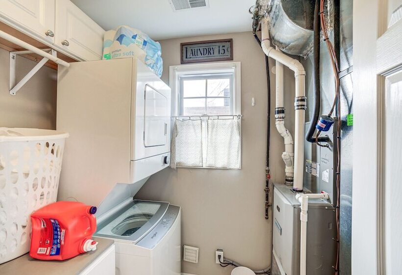 Shelbyville Lakefront Home W/ Furnished Patio!