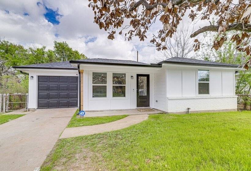 Sleek Houston Home ~ 6 Mi To Downtown Attractions