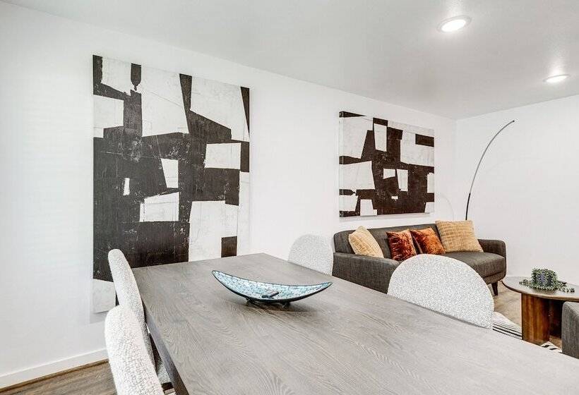 Sleek Houston Home ~ 6 Mi To Downtown Attractions