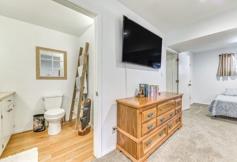 Alto Retreat W/ Wraparound Deck & Game Room!