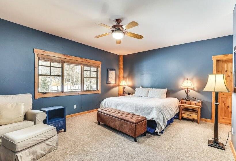 Spacious Frisco Home W/ Hot Tub & Mountain Views!