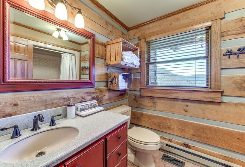 Spacious Maggie Valley Cabin W/ Waterfall On Site!
