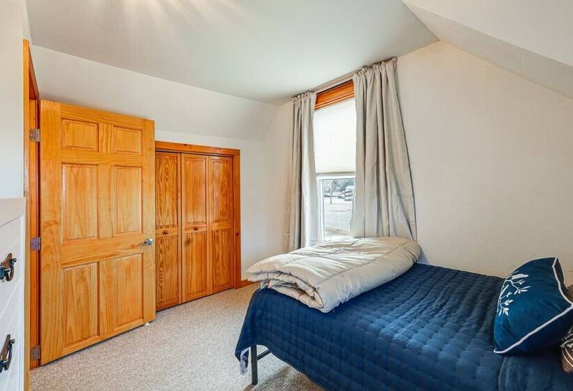 Spacious Presque Isle Home: Walk To Downtown!