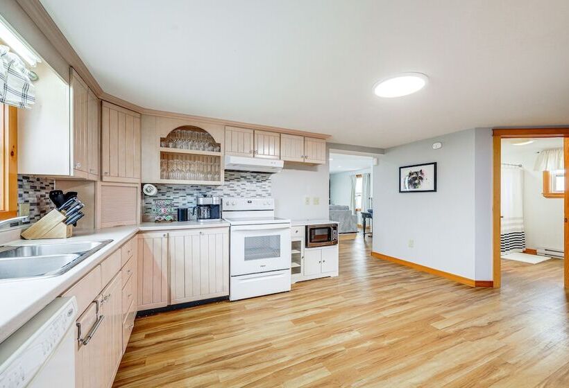 Spacious Presque Isle Home: Walk To Downtown!