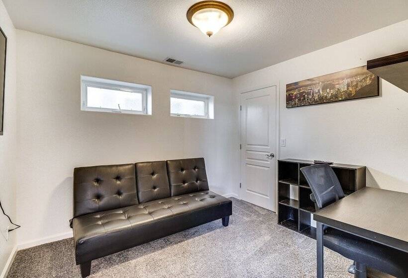 Sparks Home W/ Lake Access, 5 Mi To Downtown Reno!
