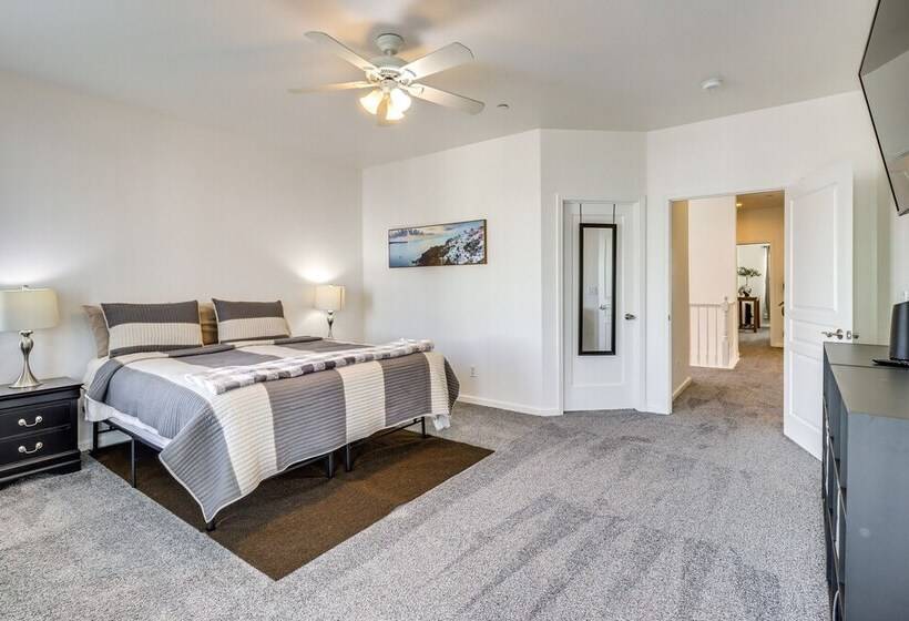 Sparks Home W/ Lake Access, 5 Mi To Downtown Reno!