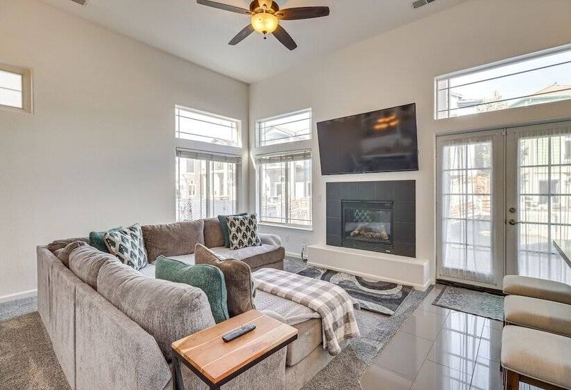Sparks Home W/ Lake Access, 5 Mi To Downtown Reno!