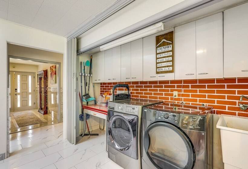 Spokane Home W/ Deck + Yard, 2 Mi To Downtown!