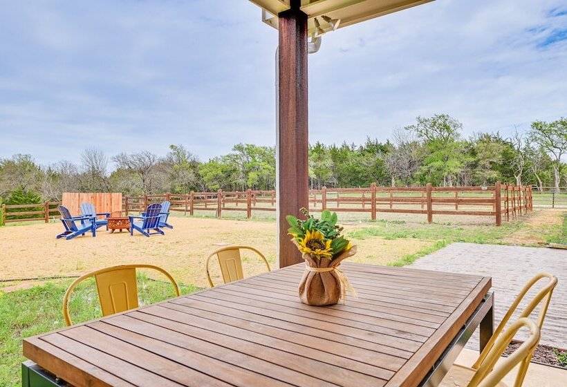 Farm Retreat W/ Furnished Patio: 12 Mi To Mckinney