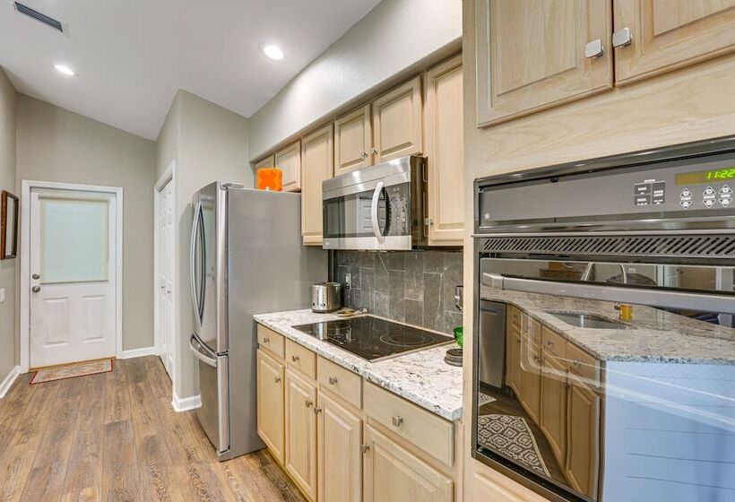 Tallahassee Home W/ Private Yard: 9 Mi To Downtown